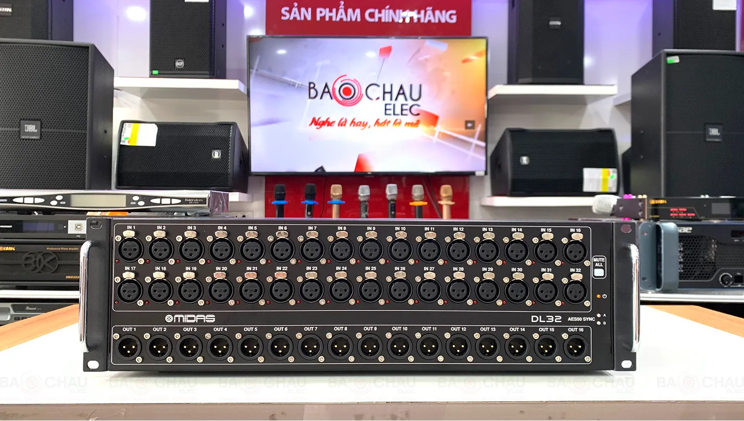 Stage Box Midas DL32