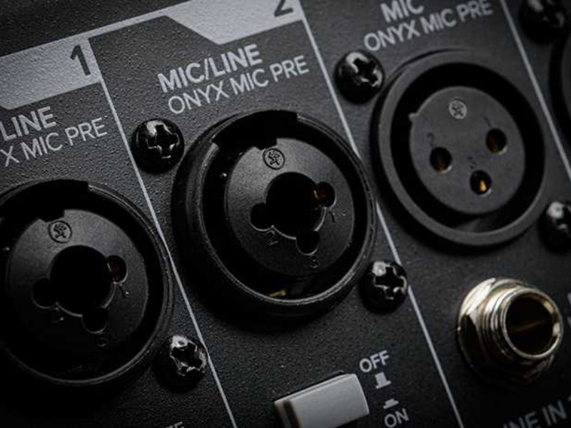 Mixer Mackie ProFX6v3