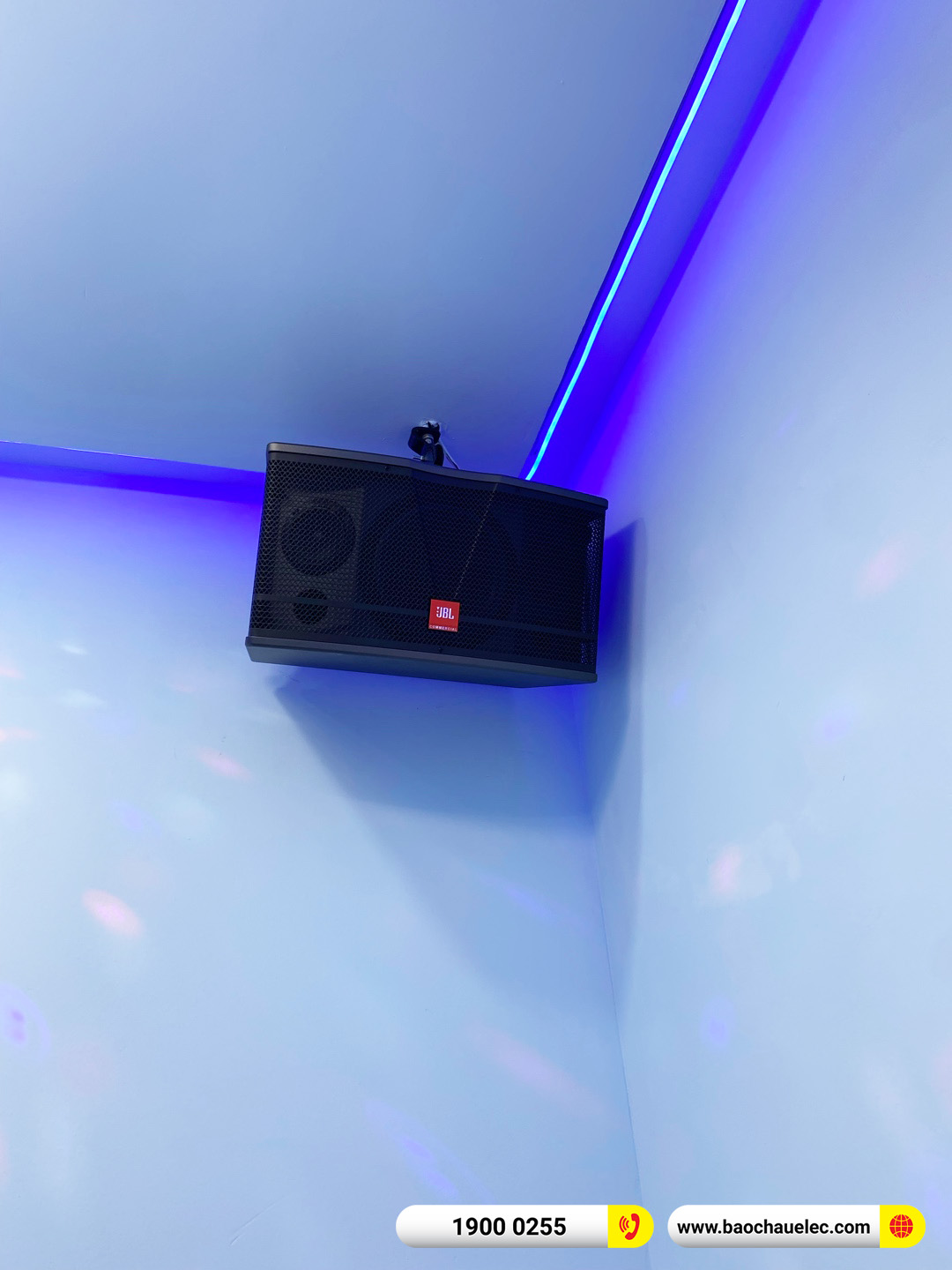 Lắp đặt 10 ph&ograve;ng karaoke box mini cho qu&aacute;n IKA Recording Studio tại H&agrave; Nội 
