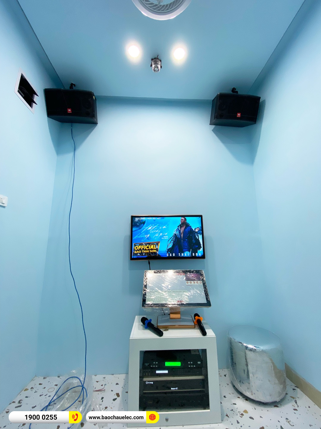Lắp đặt 10 ph&ograve;ng karaoke box mini cho qu&aacute;n IKA Recording Studio tại H&agrave; Nội 