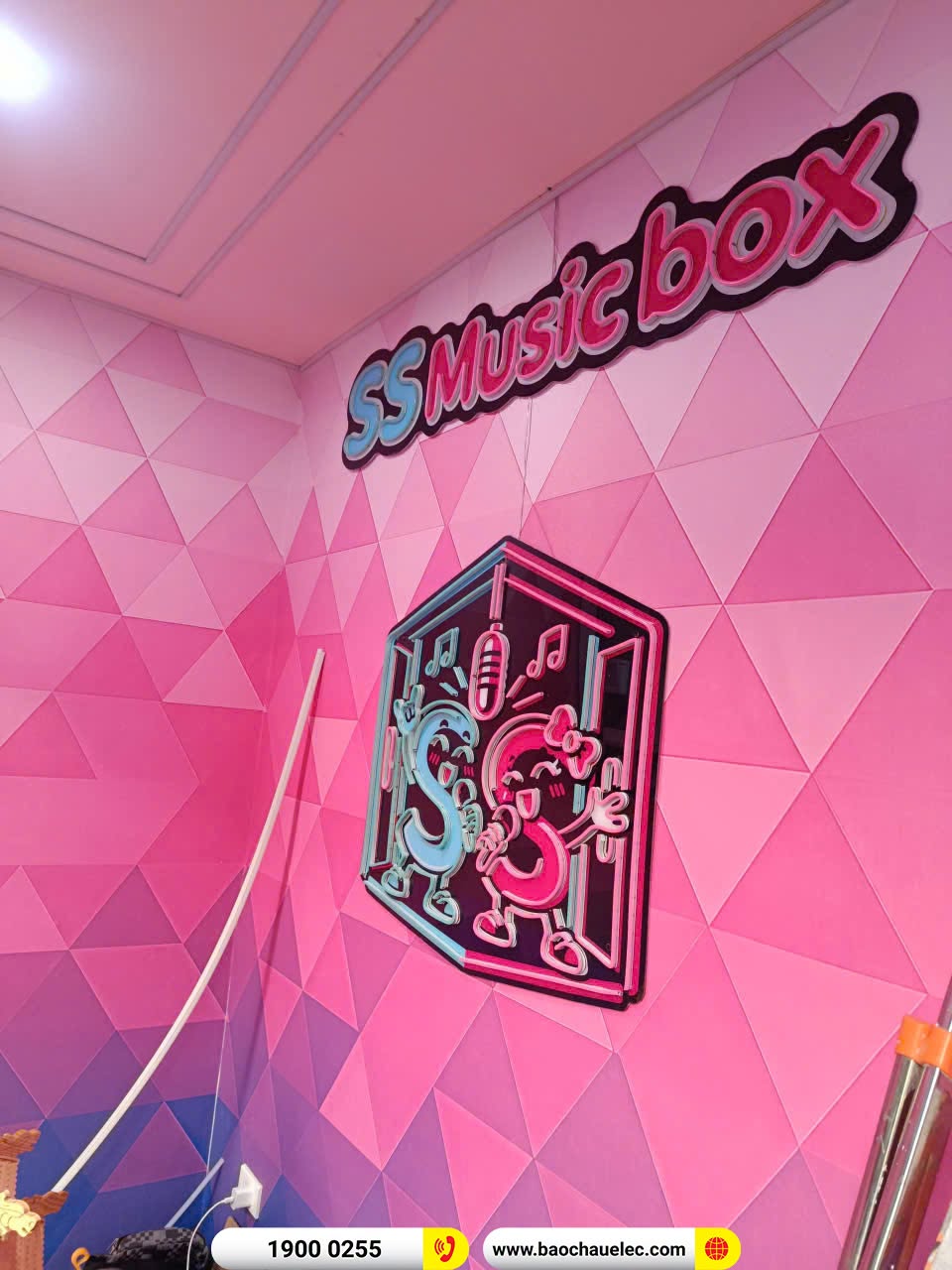 Lắp đặt 10 ph&ograve;ng karaoke box mini cho qu&aacute;n SS Music Box tại H&agrave; Nội