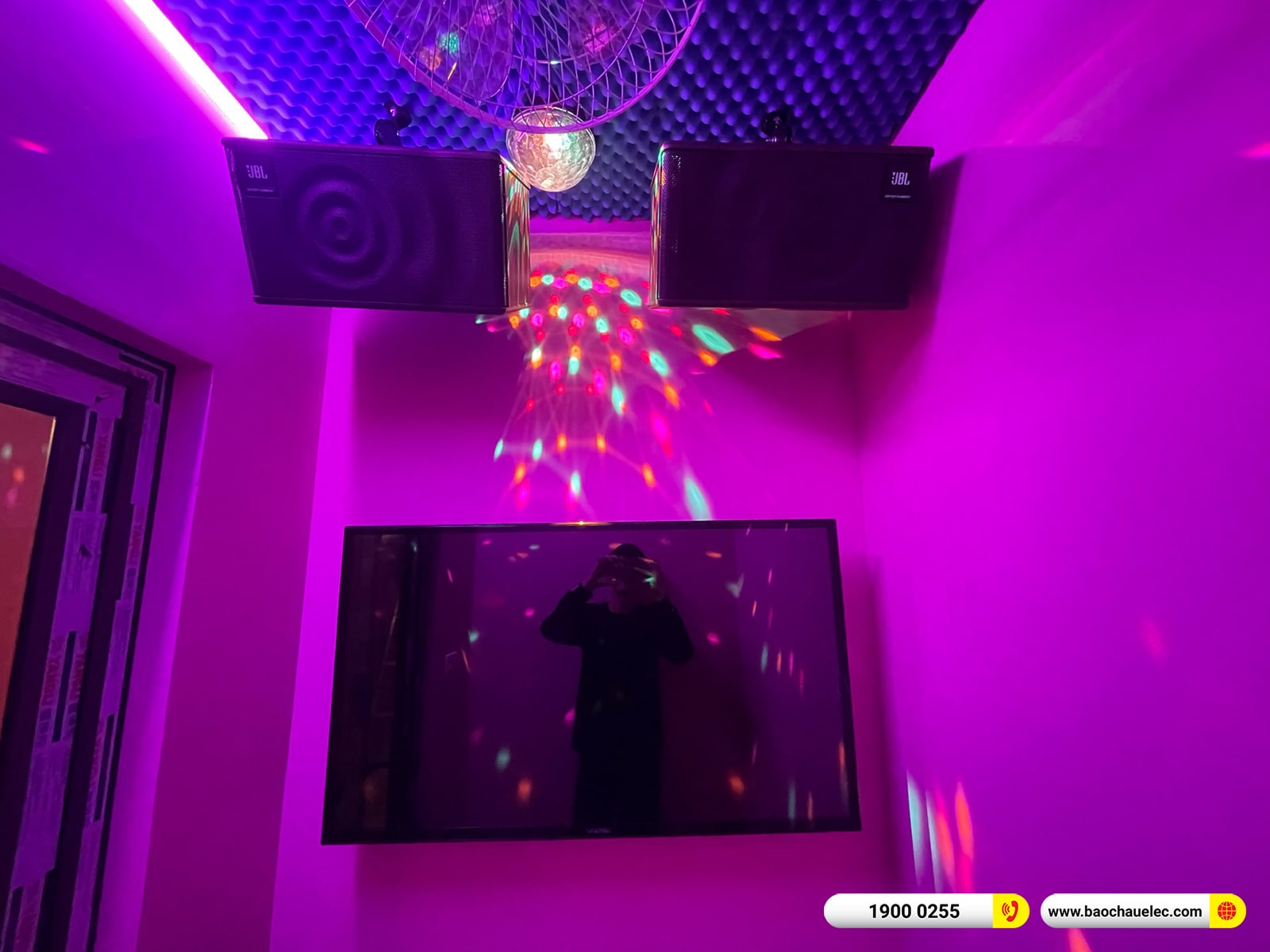 Lắp đặt 12 phòng karaoke box mini cho quán Genz Box tại Hà Nội