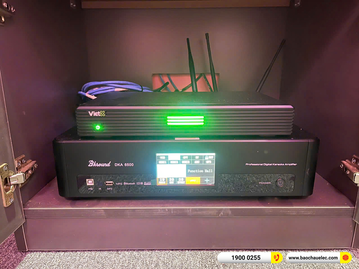 16 ph&ograve;ng karaoke box mini cho qu&aacute;n White Entertaiment Music Center tại H&agrave; Nội 