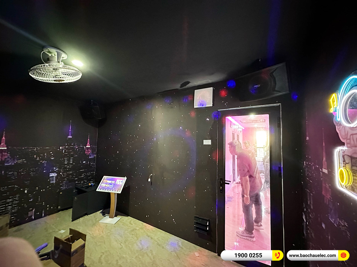 Lắp đặt 5 ph&ograve;ng karaoke box mini cho anh Tr&aacute;ng tại H&agrave; Nội 