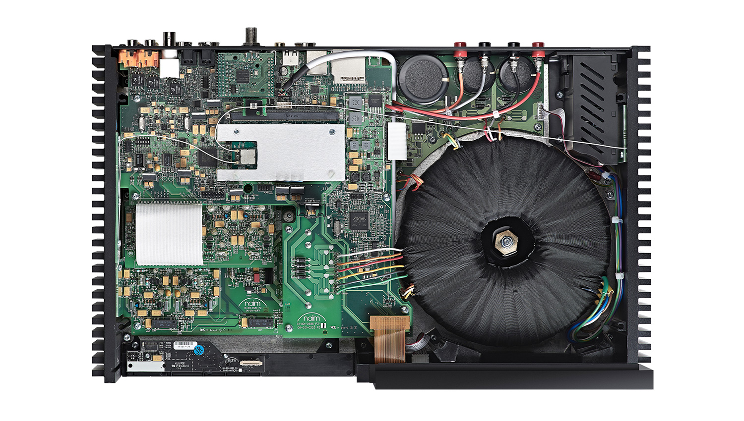 Amply Music Server DAC Naim Uniti Nova nội thất