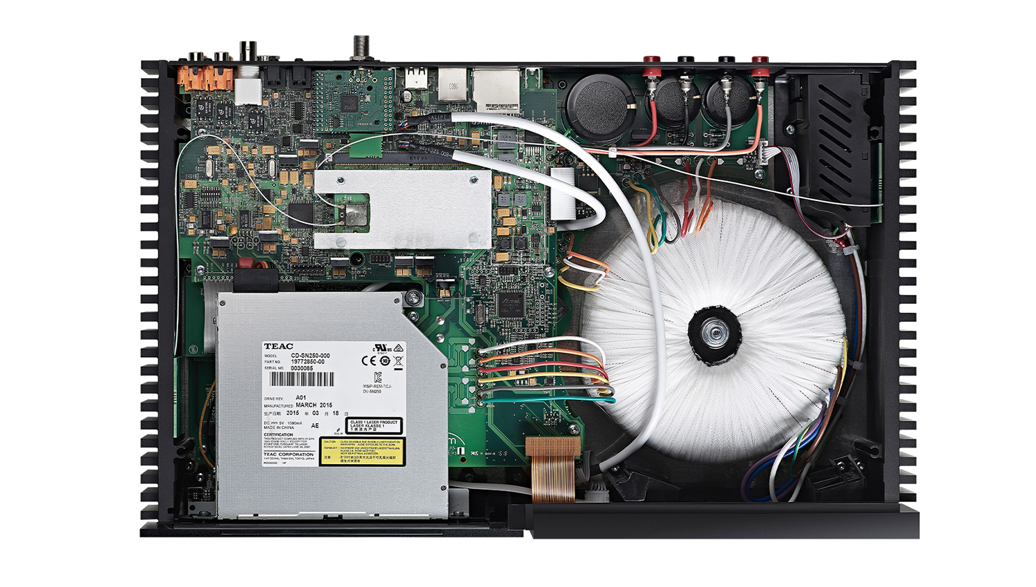 Amply Naim Uniti Star nội thất