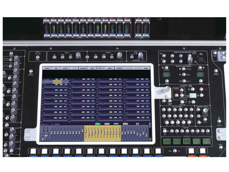 B&agrave;n mixer DiGiCo SD7B