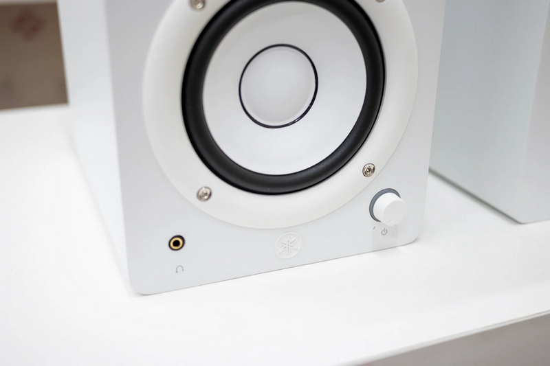 LoaLoa Yamaha HS4 (Loa kiểm &acirc;m cho studio) Yamaha HS4 (Loa kiểm &acirc;m cho studio)