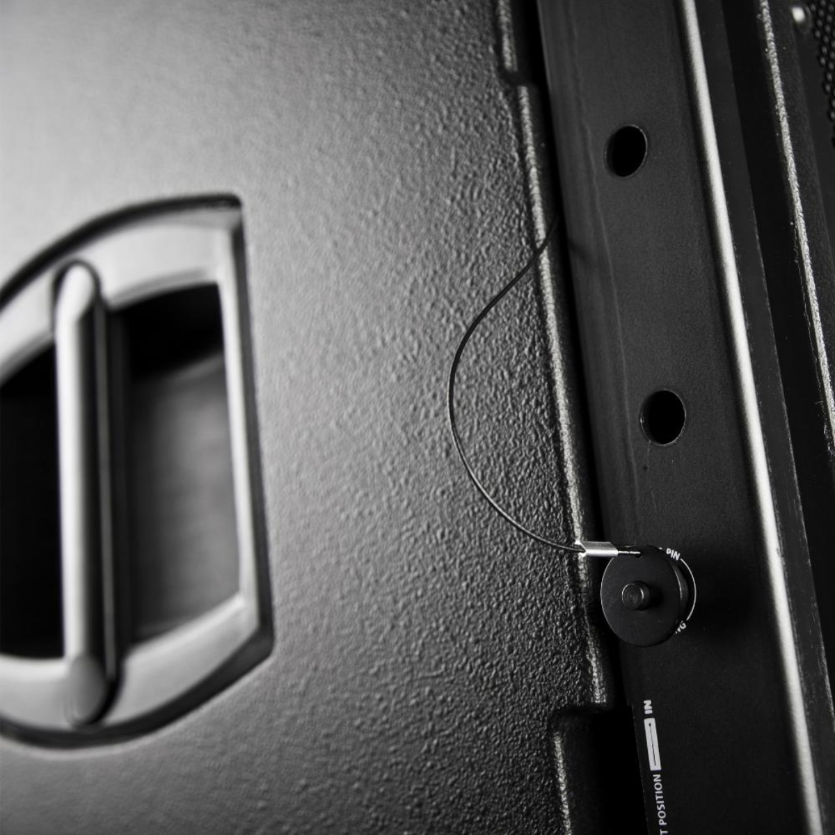 Loa sub điện RCF HDL 18-AS