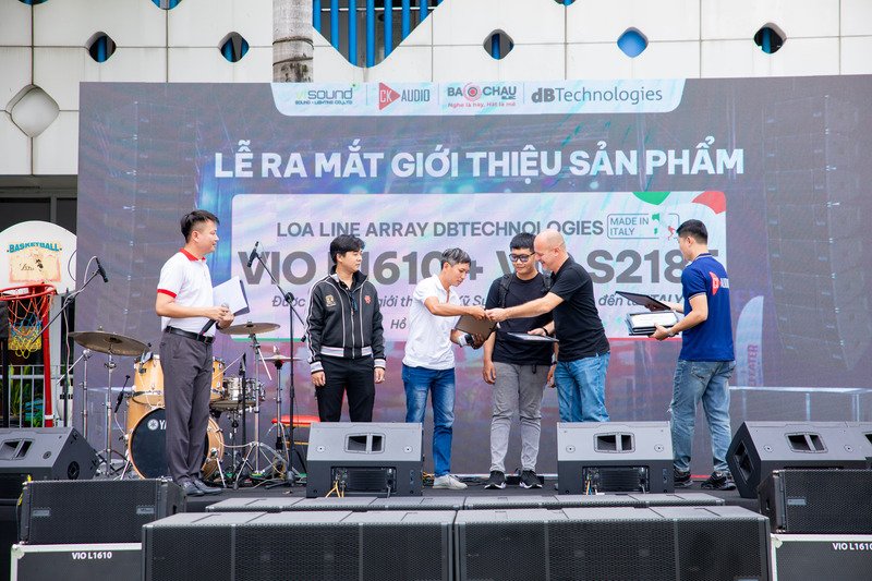 Sự Kiện Ra Mắt Loa Line Array dbTechnologies Vio L1610 Made in Italy Tại Việt Nam: Th&agrave;nh c&ocirc;ng rực rỡ với trải nghiệm &acirc;m thanh đỉnh cao