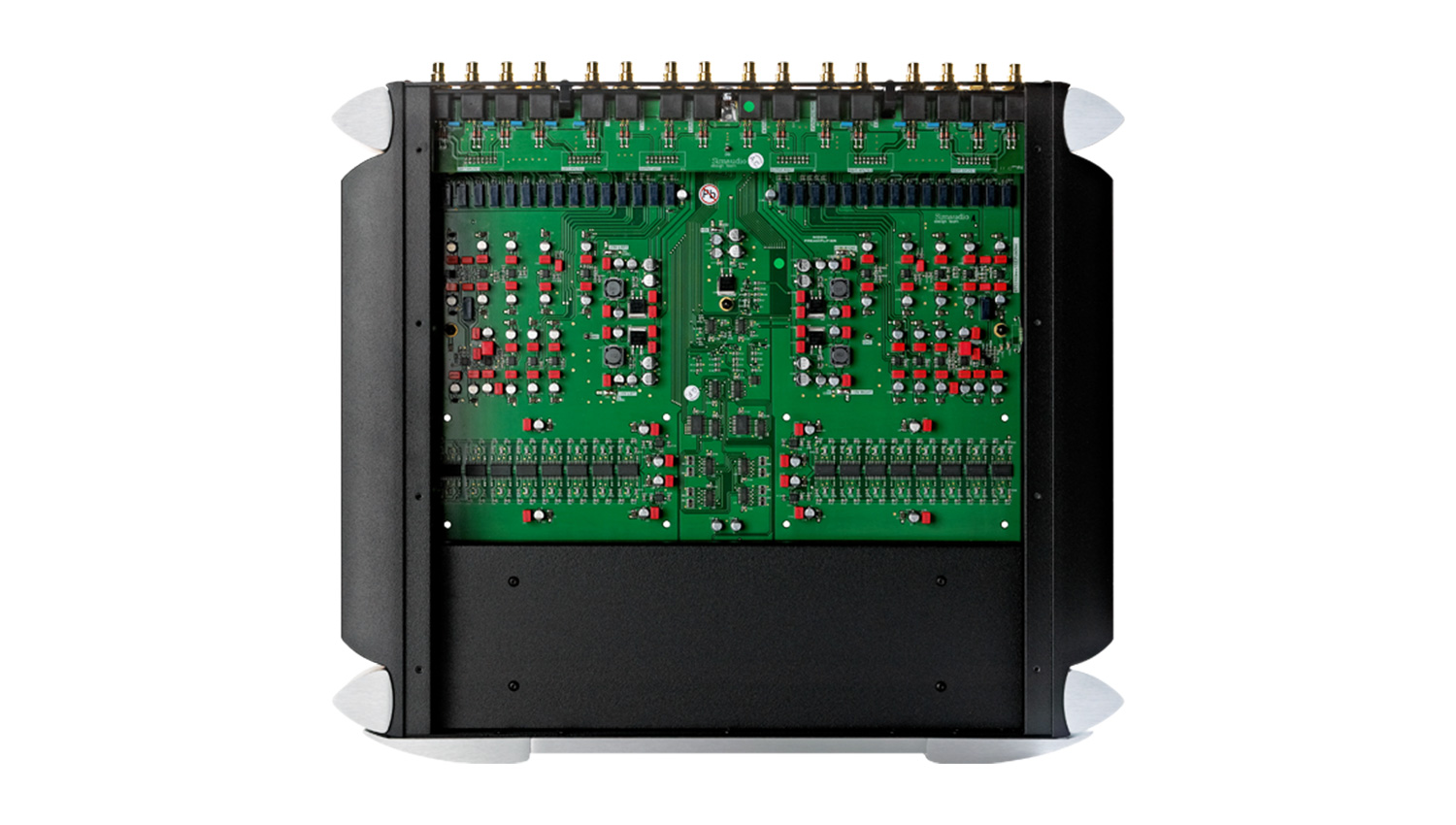 Pre Amply Moon Evolution 850P nội thất