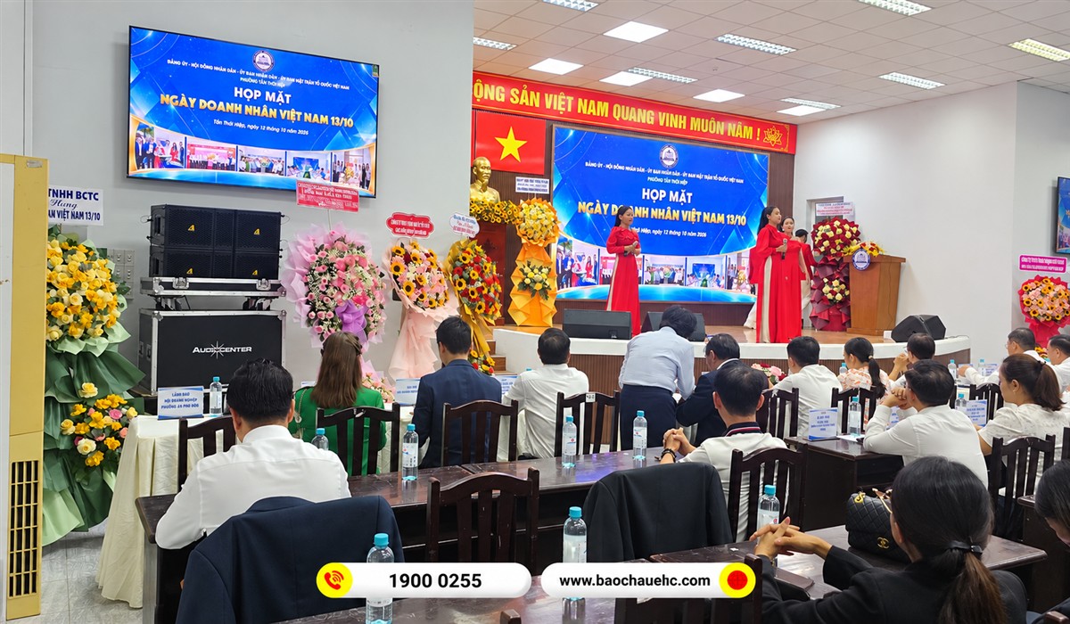 Tiết mục biểu diễn tại Trung t&acirc;m cung ứng dịch vụ c&ocirc;ng