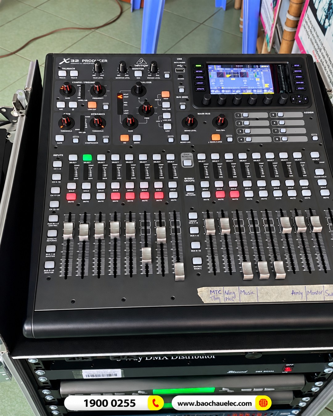 Mặt điều khiển b&agrave;n mixer số Behringer X32 Producer