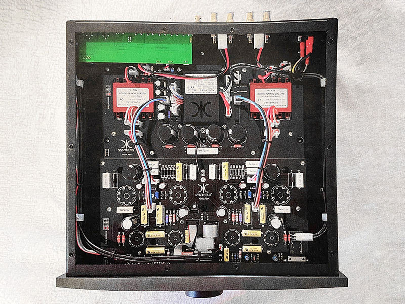 Amply đ&egrave;n Synthesis Roma 510AC Signature