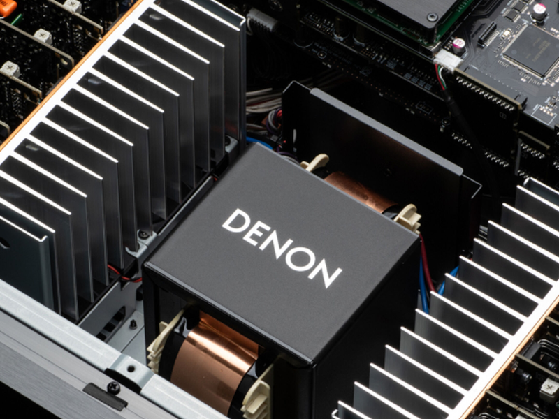 Amply Denon AVC-A10H