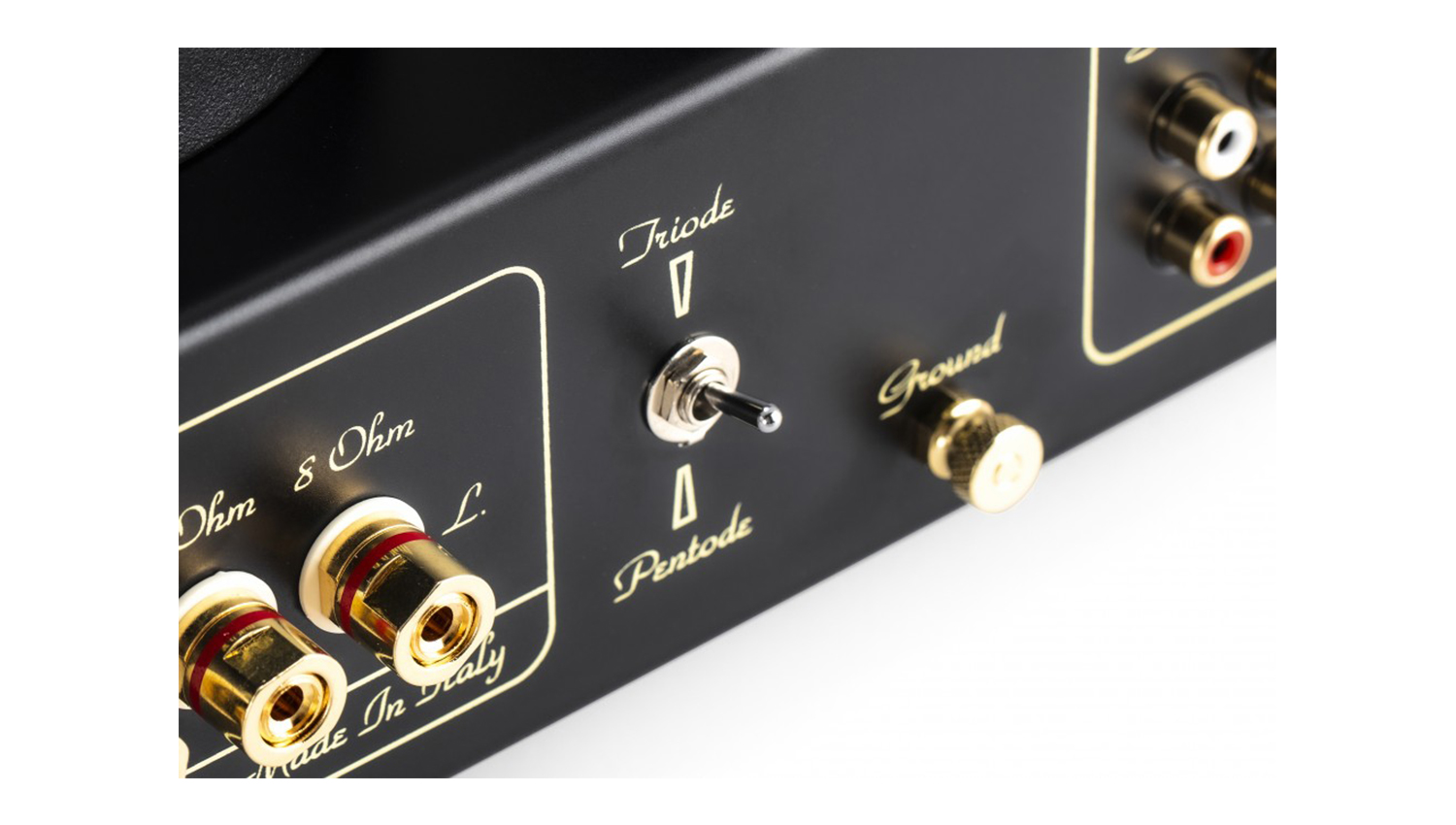 mặt sau Amply Mastersound Duetrenta