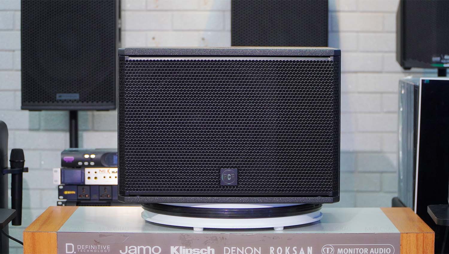 Loa sub RCF S 12 thực tế