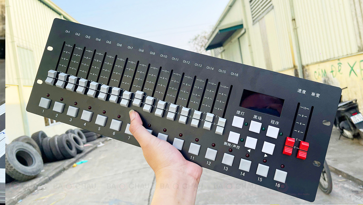 B&agrave;n Điều Khiển &Aacute;nh S&aacute;ng Kingkong 256 DMX (KM-C011010)