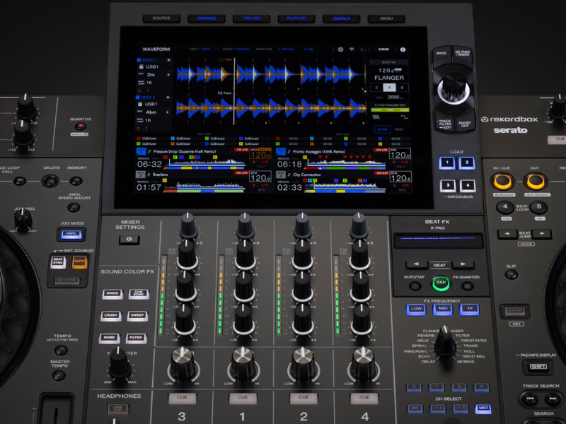 B&agrave;n DJ AlphaTheta XDJ-AZ