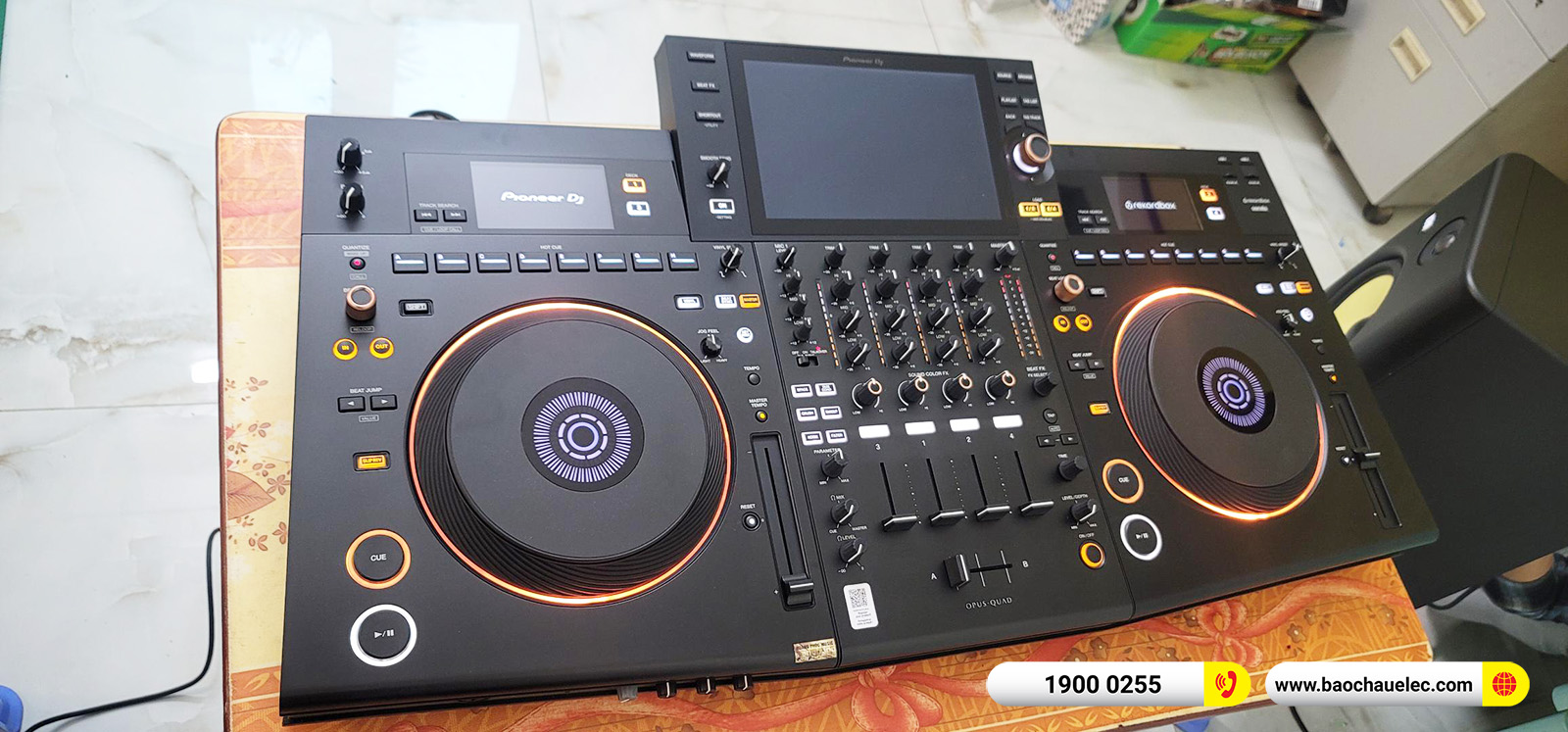 Bàn giao Bàn DJ, Loa kiểm âm gần 102tr cho anh Quân tại Hà Nội