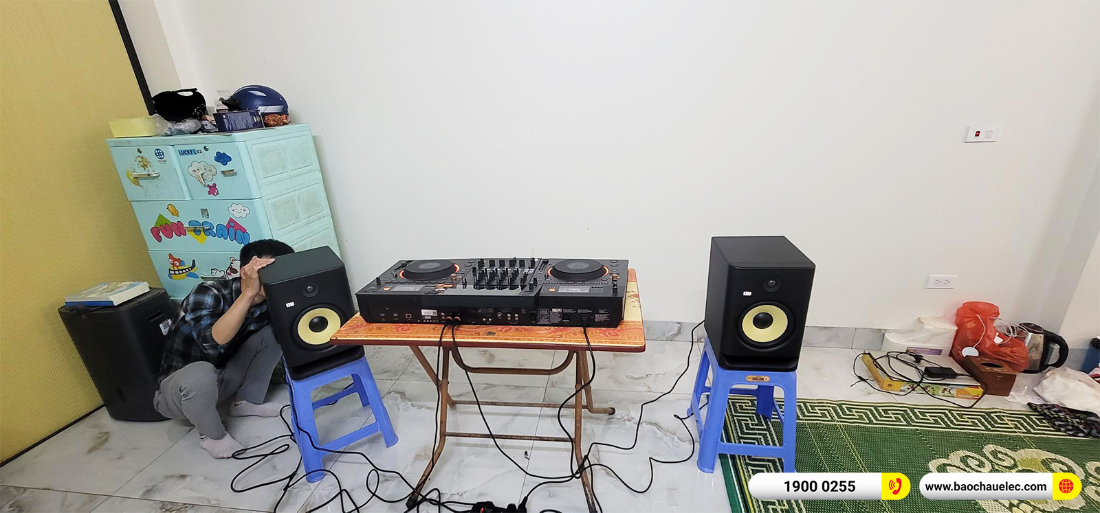 B&agrave;n giao B&agrave;n DJ, Loa kiểm &acirc;m gần 102tr cho anh Qu&acirc;n tại H&agrave; Nội