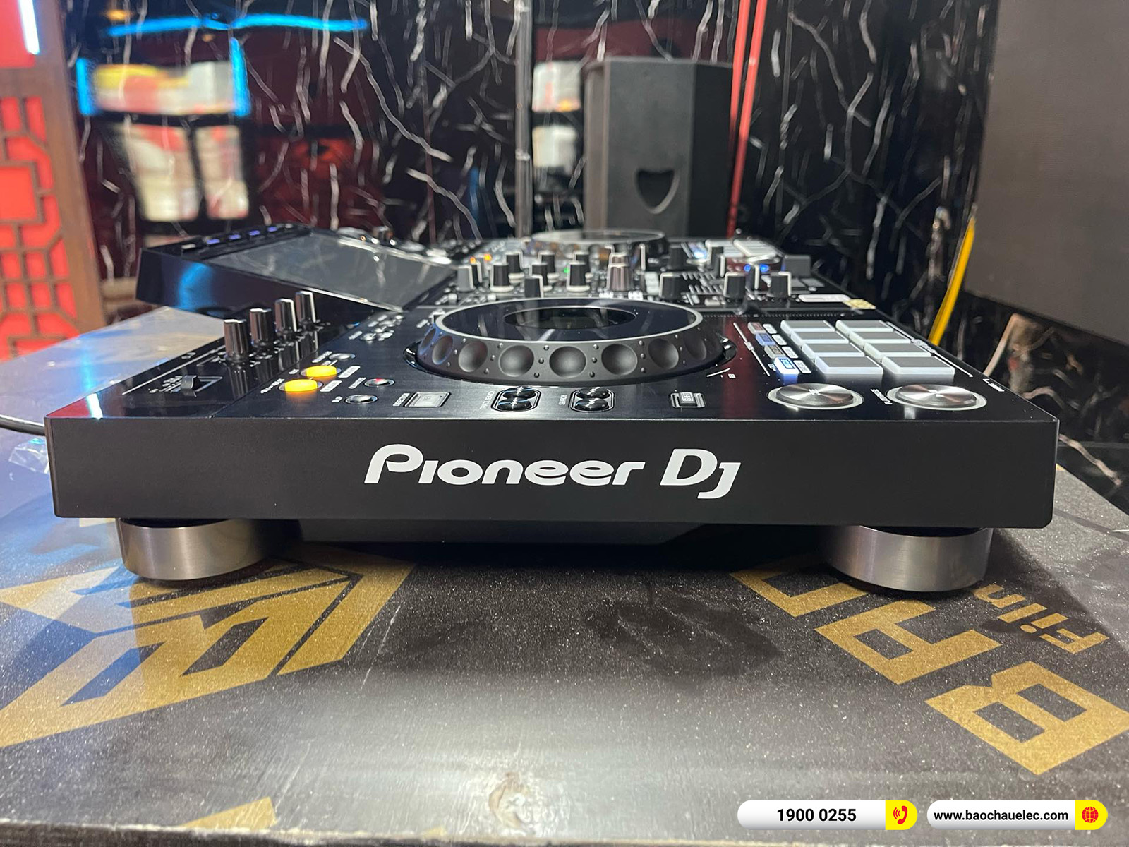 B&agrave;n giao B&agrave;n DJ Pioneer XDJ-RX3 gần 67tr cho anh Sơn tại Hưng Y&ecirc;n 