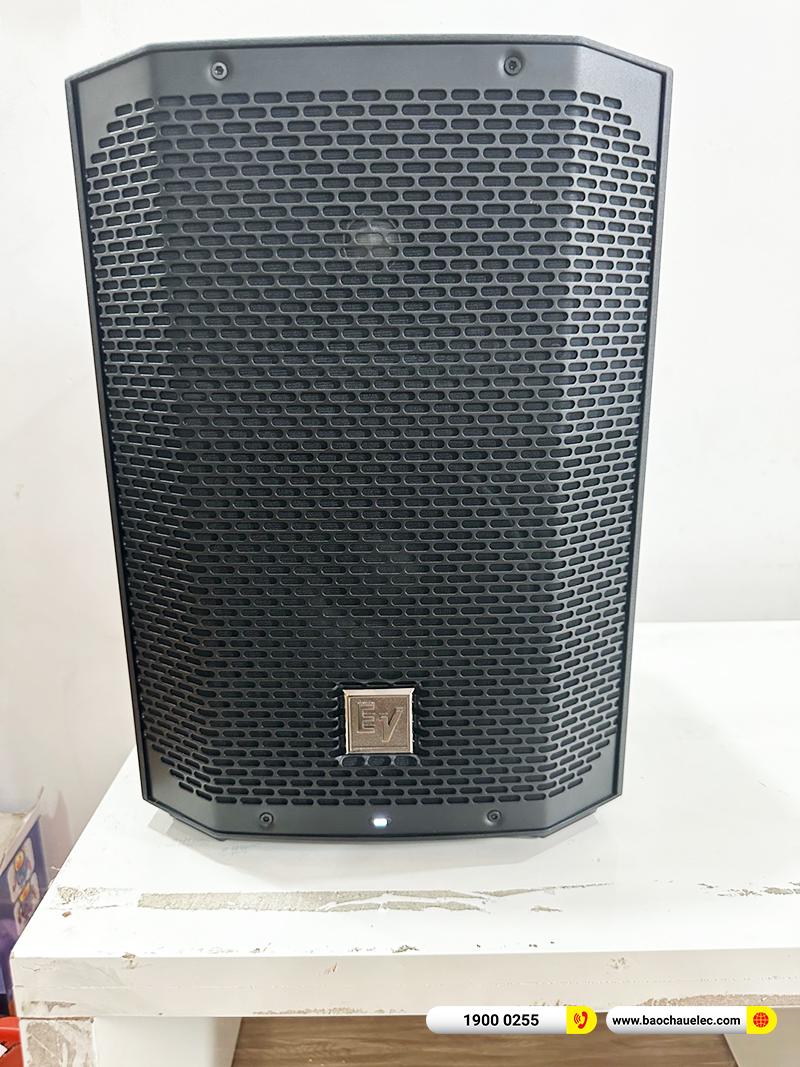 Bàn giao Loa Electro Voice Everse 8, Micro Alpha Works D2 cho cô Yến TPHCM