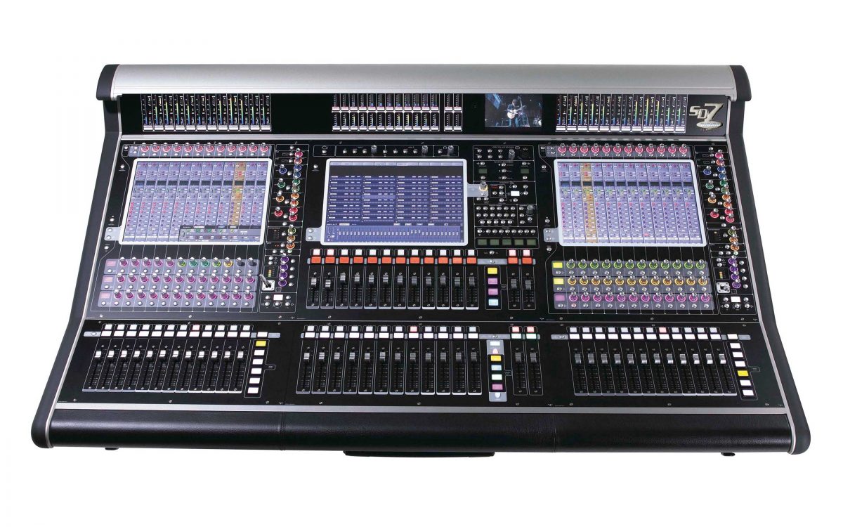 B&agrave;n mixer DiGiCo SD7T