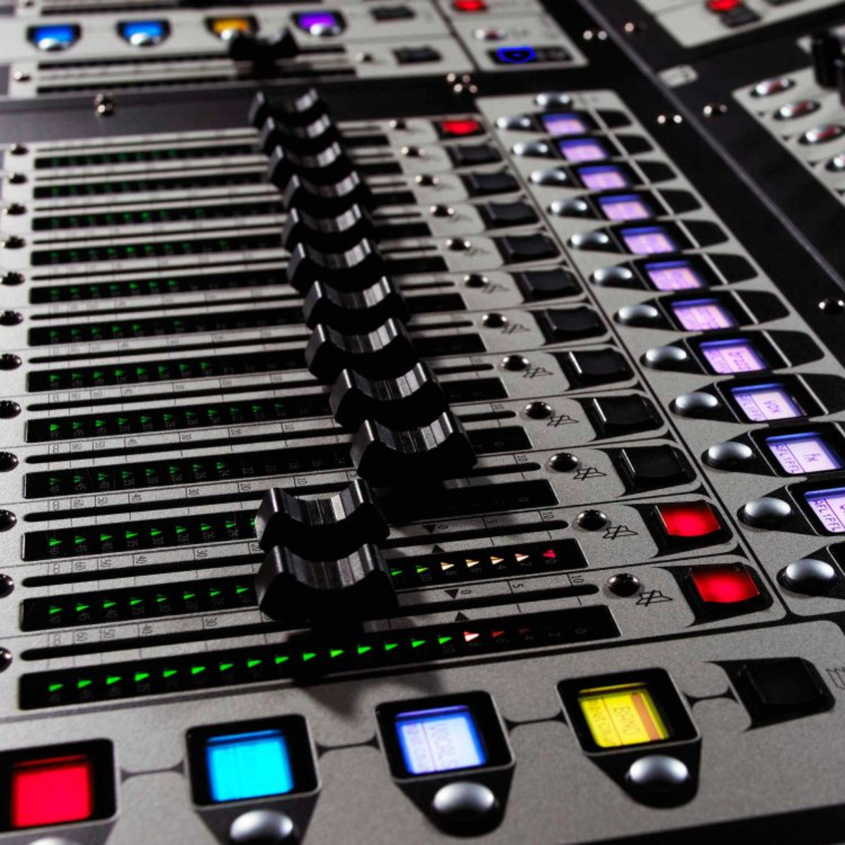 Bàn Mixer DiGiCo SD8-24