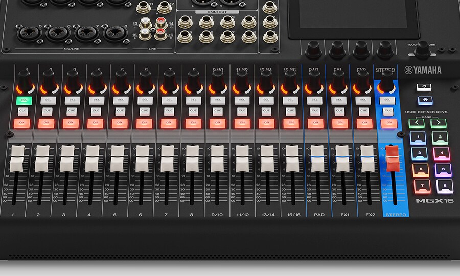 Mixer Yamaha MGX16