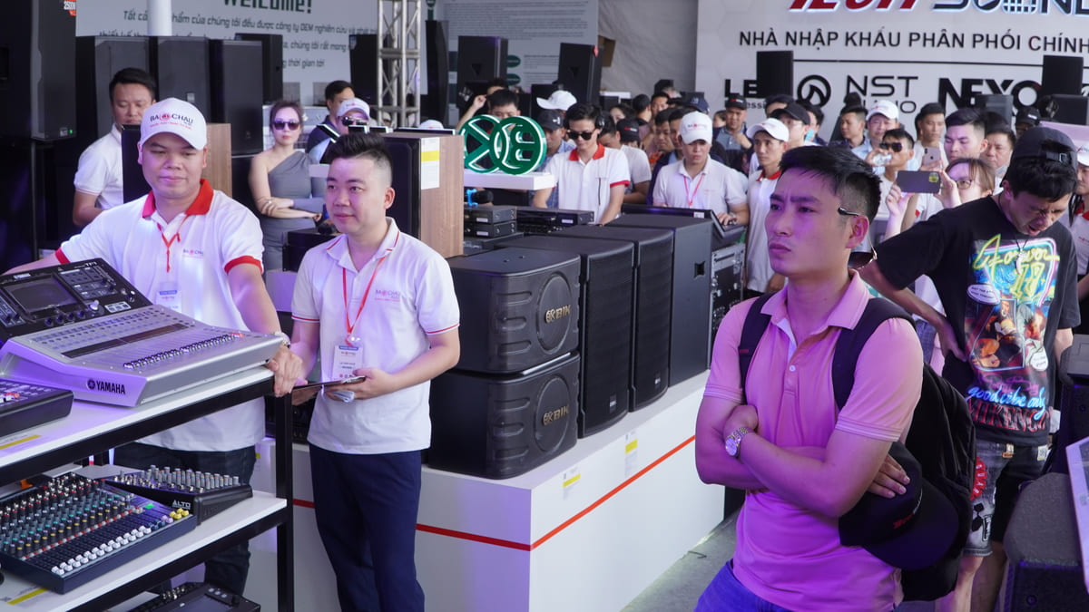 Bảo Châu Elec kết hợp cùng với hãng BIK Nhật tham gia triển lãm Plase Show 2024