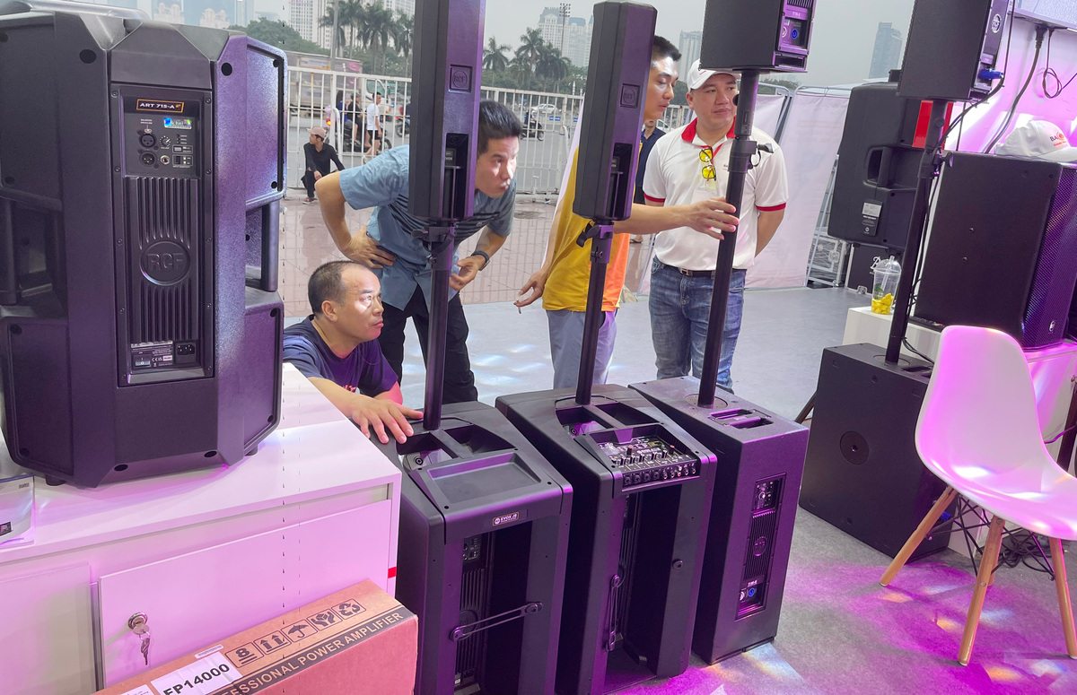 Bảo Ch&acirc;u Elec kết hợp c&ugrave;ng với h&atilde;ng RCF tham gia triển l&atilde;m Plase Show 2024