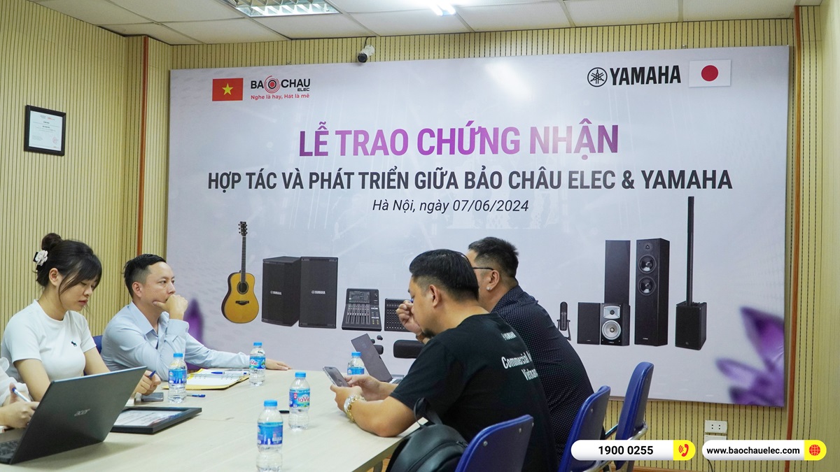 Bảo Ch&acirc;u Elec nhận giấy chứng nhận hợp t&aacute;c v&agrave; ph&aacute;t triển của Yamaha