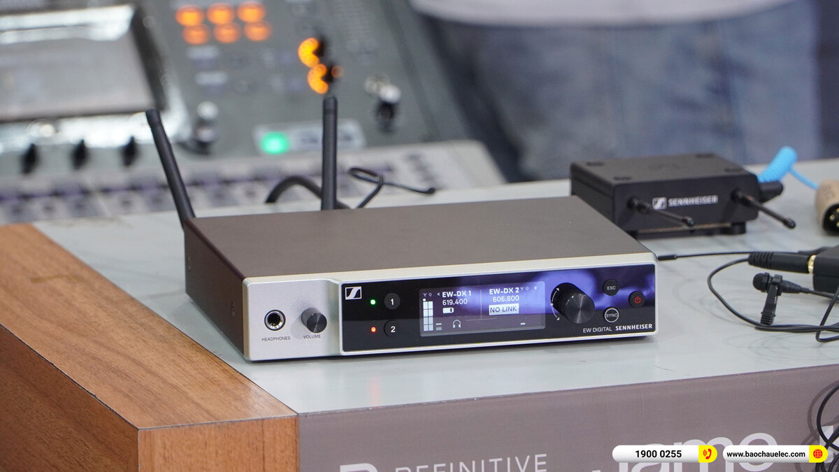 Bảo Châu Elec tiếp đón đại diện Sennheiser sang thăm và làm việc