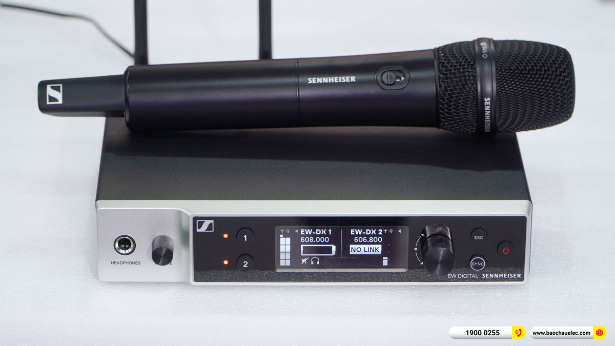 Bảo Ch&acirc;u Elec tiếp đ&oacute;n đại diện Sennheiser sang thăm v&agrave; l&agrave;m việc
