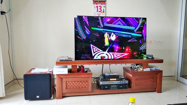 Dàn karaoke gia đình cao cấp của gia đình anh Cường sống tại Đà Nẵng