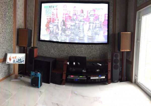 Khám phá dàn karaoke gia đình cao cấp tại khu biệt thự Thảo Điền, Quận 2 HCM