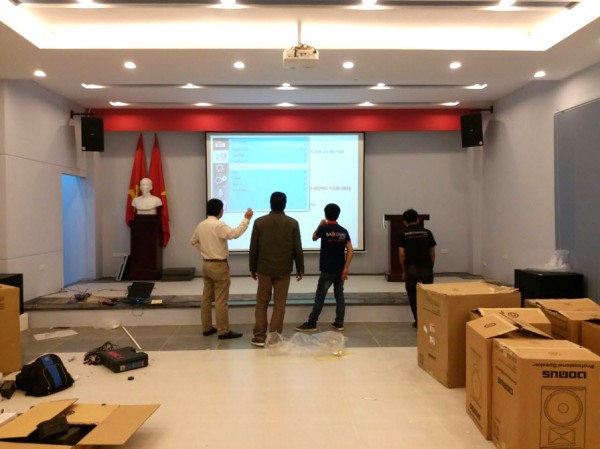 Lắp đặt dàn âm thanh hội trường tại Cầu Giấy, Hà Nội
