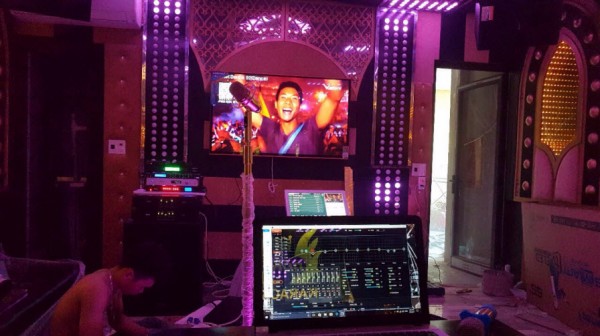 Lắp đặt hệ thống 10 phòng hát quán karaoke chuyên nghiệp cho quán karaoke Noke tại HCM