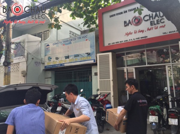 Vận chuyển bộ dàn karaoke gia đình cao cấp cho khách hàng