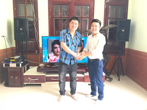 Dàn karaoke BMB của gia đình anh Nhật, sống ở Hạ Long (BMB 2012C, Famousound 7406, JBL KX180, UGX12 Plus)