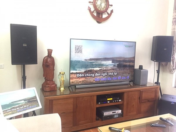 Dàn karaoke cao cấp cho gia đình anh Nhất sống ở Long Biên (Domus 6120, Alto TS212, SAE PKM 8.5, JBL KX180, UGX12 Plus, Việt KTV 4TB Plus)