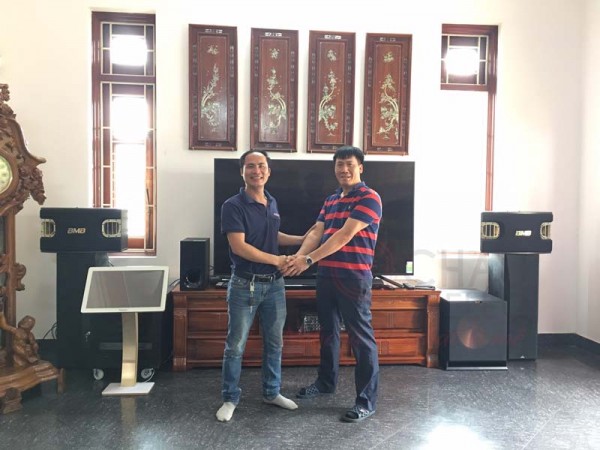 Lắp đặt dàn karaoke gia đình hơn 80 triệu cho bác Gan tại Hải Phòng (BMB 900SE, Crown T7, R115SW, UGX12 Plus)