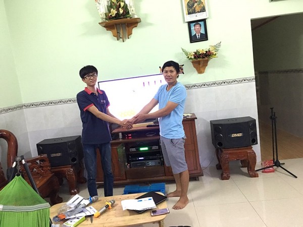 Bộ dàn karaoke BMB của gia đình anh Thông ở Biên Hoà (BMB 2000C, PKM 8.5, BCE 9200+, BCE UGX12)