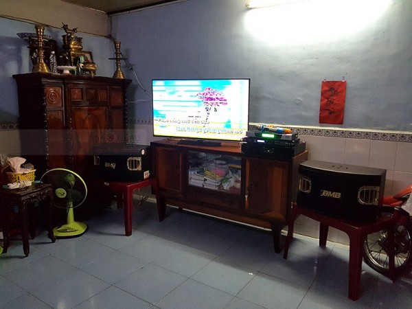 Lắp đặt dàn karaoke bmb cho gia đình anh Phú ở Quận 7 ( BMB 900SE, BCE UGX12, BCE 9200, BCE 8200)