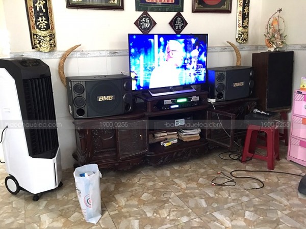 Dàn karaoke BMB của gia đình chú Quang ở Trảng Dài, Biên Hoà ( BMB 2000SE, Famous 3206, X5 Plus, UGX12)