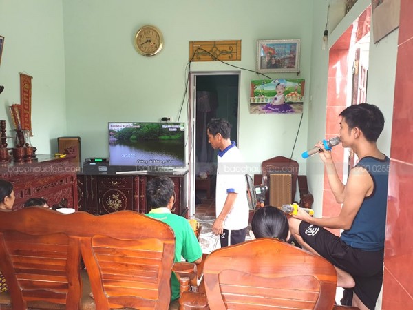 Dàn karaoke cho gia đình anh Diệp ở Hậu Lộc, Thanh Hoá ( KTWO 10, Famous 3206, X5 Plus, BCE UGX12)