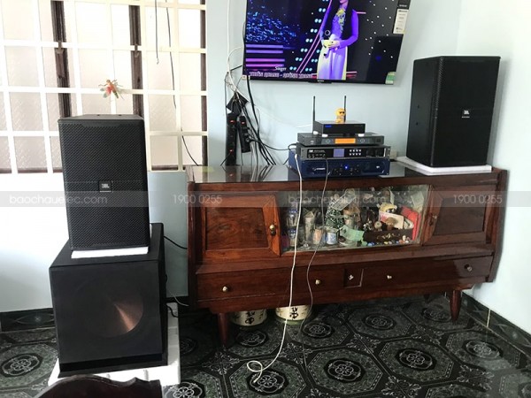 Dàn karaoke JBL cao cấp của gia đình anh Lâm ở Tân Uyên, Bình Dương ( JBL 4012, R115SW, Crown T7, VIP 3000, Hanet 1TB)