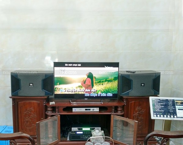 Dàn karaoke JBL gia đình anh Ngát ở Hoà Bình (JBL Ki312, BCE 8200, X5 PLus, UGX12, Plus 4TB, 22 inch)