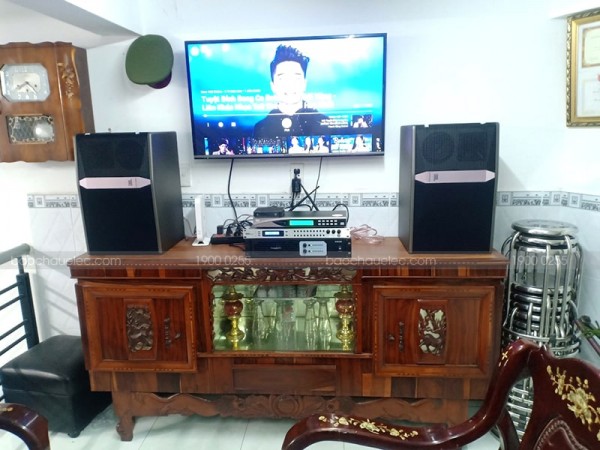 Lắp đặt cho gia đình anh Tuyên ở Hóc Môn bộ dàn karaoke JBL ( JBL Ki512, Famous 3206, DSP 9000, U900 PlusX)